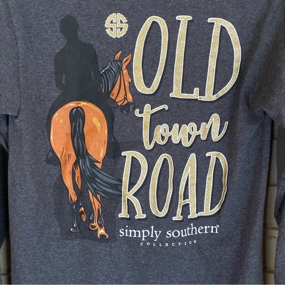 Simply Southern Old Town Road Tee Shirt Crew Neck L/S Size Small S Grey - Picture 4 of 8